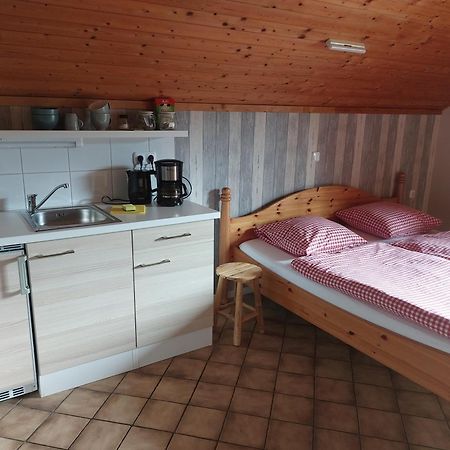 Haus Am Wald Apartman Steindorf am Ossiacher See Szoba fotó
